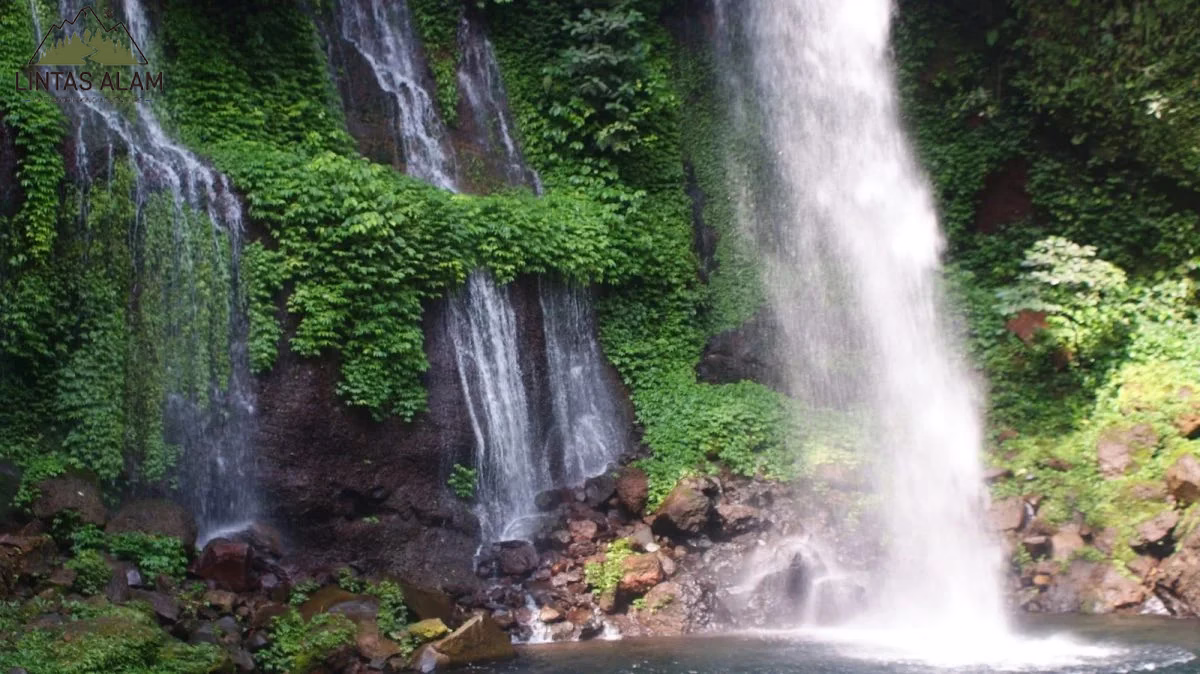Curug Telu Baturraden: Pesona Tiga Air Terjun di Kaki Gunung Slamet