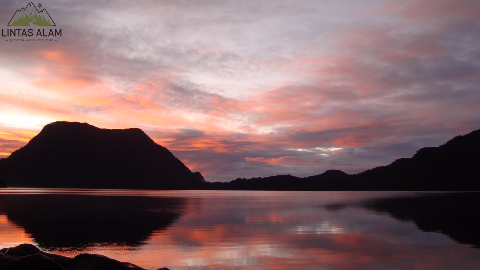 Menyusuri Keindahan Mistis Danau Gunung Tujuh di Kerinci