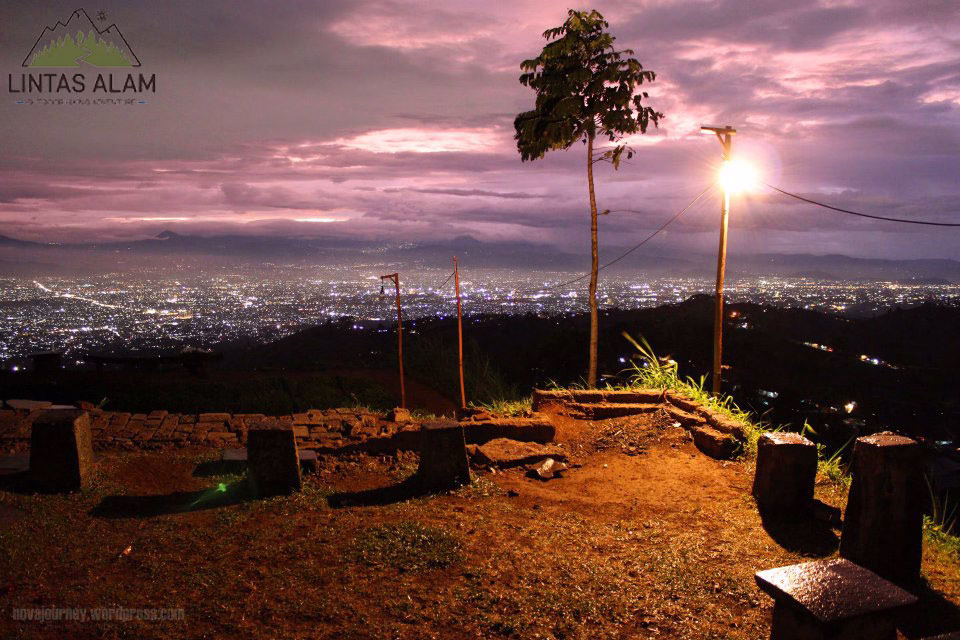 Bukit Moko Bandung: Wisata Alam dengan Pemandangan Spektakuler