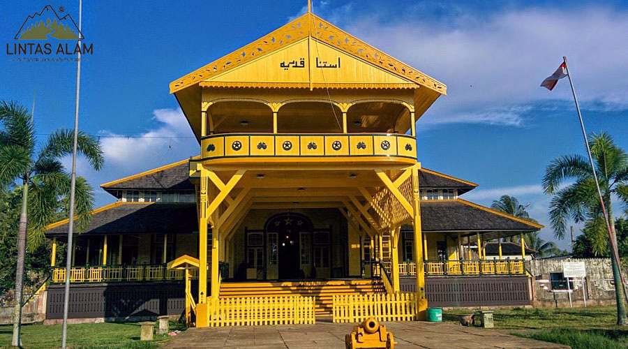 Istana Kadriah: Jejak Kesultanan Pontianak di Kalimantan Barat
