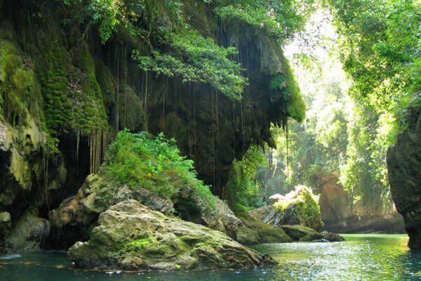 Green Canyon Ciamis, Surga Alam Tersembunyi di Tanah Pasundan
